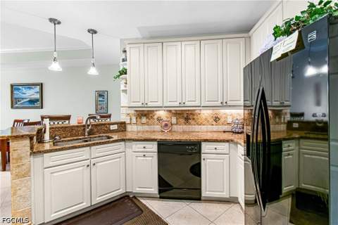 16010 Via Solera Cir 104, Fort Myers FL - photo 8 of 47