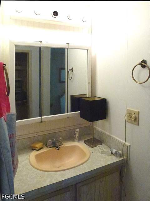 2820 Breezewood Dr, North Fort Myers FL - photo 15 of 31