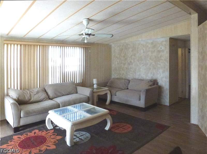 2 bedroom ManufacturedHome at 2820 Breezewood Dr, Laurel Estates Mobile Home Vil, North Fort Myers — photo 5