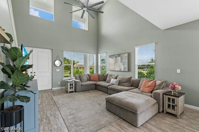 3 bedroom SingleFamilyResidence at 18432 Camellia Rd, San Carlos Park, Fort Myers — photo 4