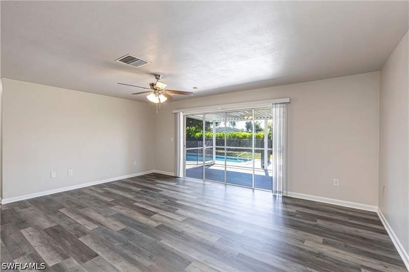 4 bedroom SingleFamilyResidence at 4009 SE 9th Ct, Cape Coral, Cape Coral — photo 5