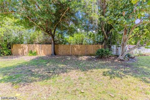 13114 Regent Cir, Fort Myers FL - photo 21 of 22