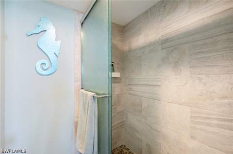 180 Seaview Ct 911, Marco Island FL - photo 16 of 37