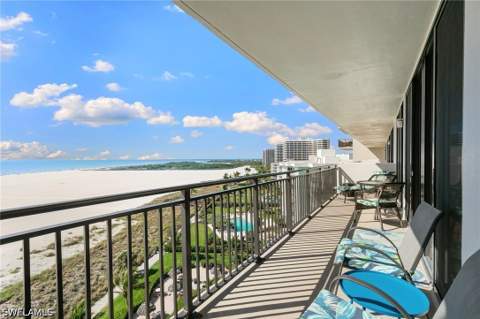 180 Seaview Ct 911, Marco Island FL - photo 20 of 37