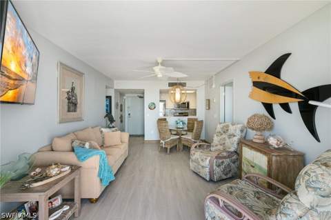 180 Seaview Ct 911, Marco Island FL - photo 6 of 37