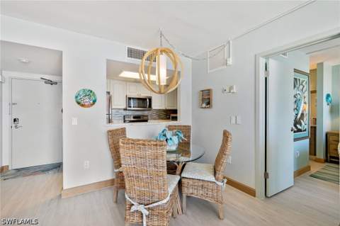180 Seaview Ct 911, Marco Island FL - photo 7 of 37