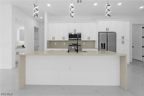 619 Sheldon Ave, Lehigh Acres FL - photo 11 of 43