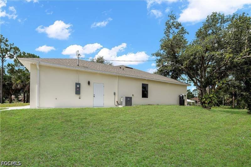 4 bedroom SingleFamilyResidence at 619 Sheldon Ave, Lehigh Acres, Lehigh Acres — photo 5