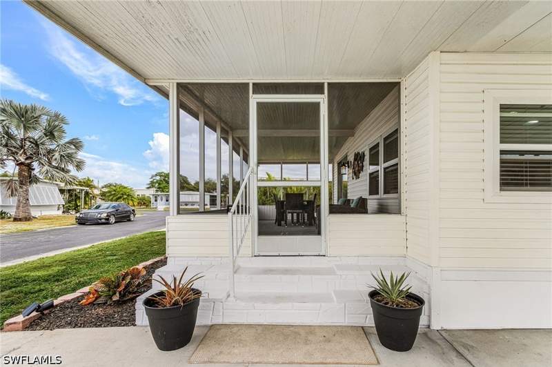 2 bedroom ManufacturedHome at 64 Sturbridge Ln, Coachlight Manor Mobile Home, Fort Myers — photo 5