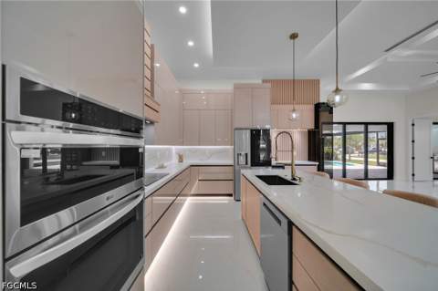 853 SW 15th Ave, Cape Coral FL - photo 13 of 50