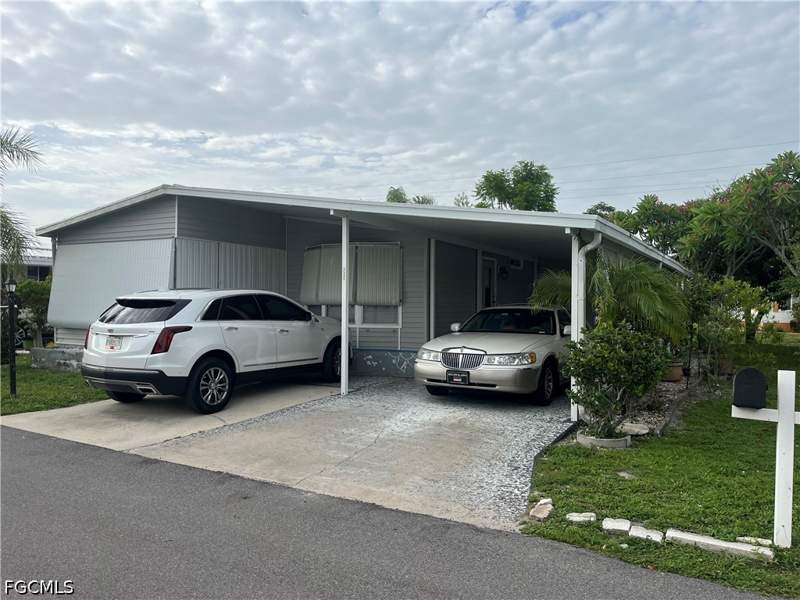 2 bedroom ManufacturedHome at 3580 Celestial Way, Leesure Village, North Fort Myers — photo 3