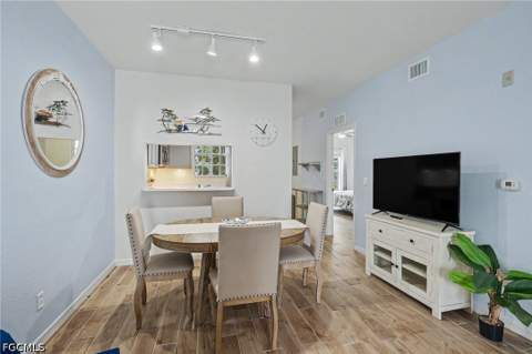 8416 Bernwood Cove Loop 1607, Fort Myers FL - photo 10 of 24