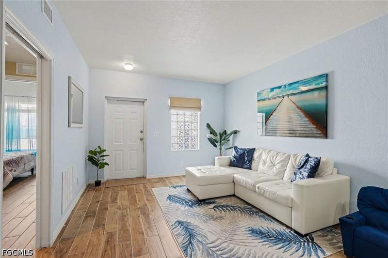 2 bedroom Condominium at 8416 Bernwood Cove Loop 1607, The Cove At Six Mile, Fort Myers — photo 5