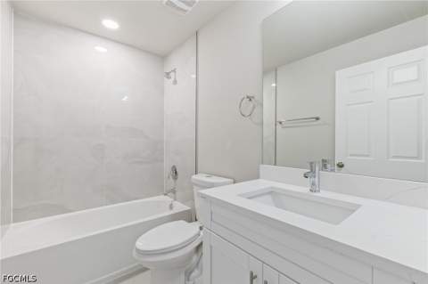 134 Greenbriar Blvd, Lehigh Acres FL - photo 14 of 17