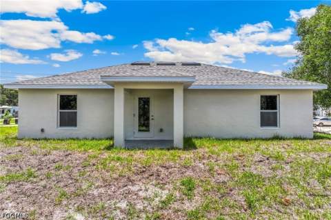 134 Greenbriar Blvd, Lehigh Acres FL - photo 15 of 17