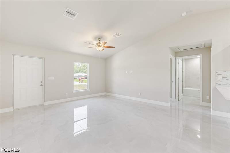3 bedroom SingleFamilyResidence at 134 Greenbriar Blvd, Greenbriar, Lehigh Acres — photo 4