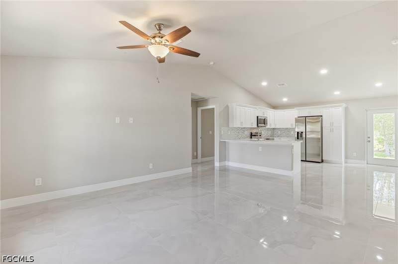 3 bedroom SingleFamilyResidence at 134 Greenbriar Blvd, Greenbriar, Lehigh Acres — photo 5