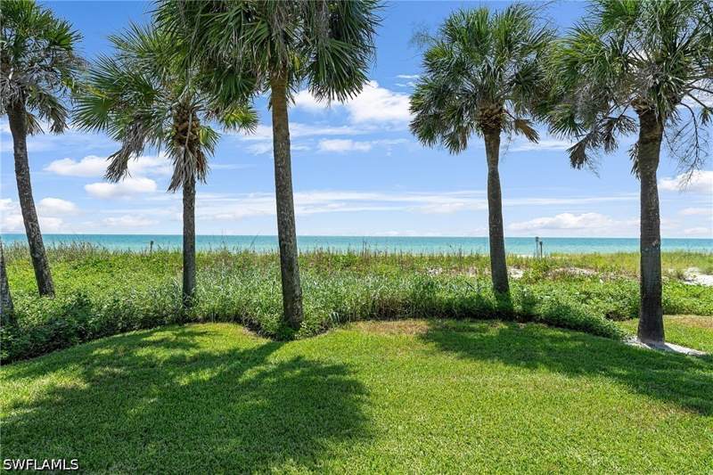 4 bedroom SingleFamilyResidence at 10173 Gulf Shore Dr, Conners, Naples — photo 3