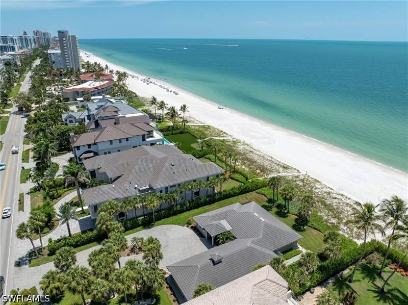4 bedroom SingleFamilyResidence at 10173 Gulf Shore Dr, Conners, Naples — photo 5