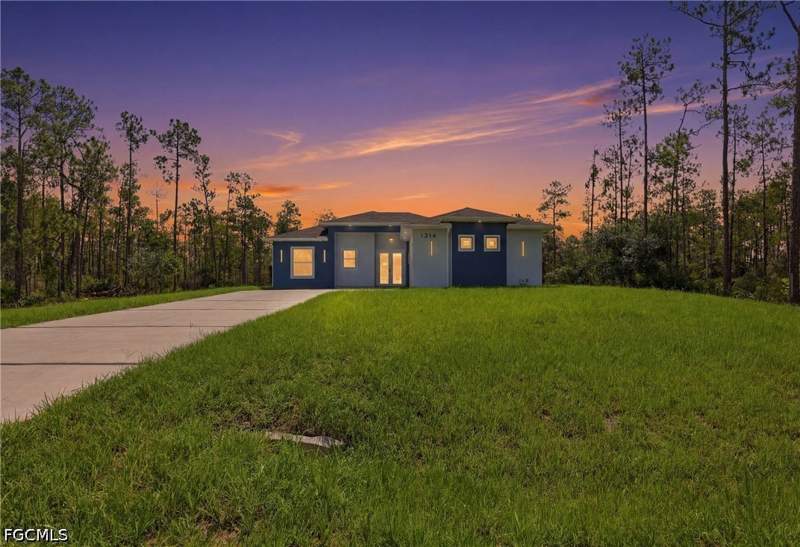 4 bedroom SingleFamilyResidence at 1314 Dayton Ave, Lehigh Acres, Lehigh Acres — photo 2
