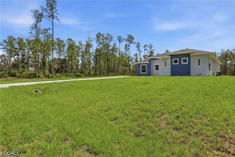 4 bedroom SingleFamilyResidence at 1314 Dayton Ave, Lehigh Acres, Lehigh Acres — photo 4