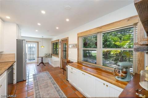 1248 Frank Whiteman Blvd, Naples FL - photo 6 of 24