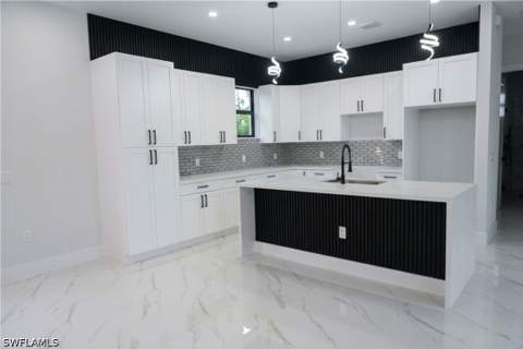 429 Gray Ave S, Lehigh Acres FL - photo 18 of 32