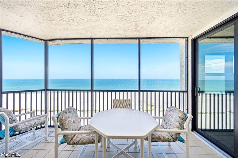 2 bedroom Condominium at 7650 Estero Blvd 804, Shamron Beach Condo, Fort Myers Beach — photo 2