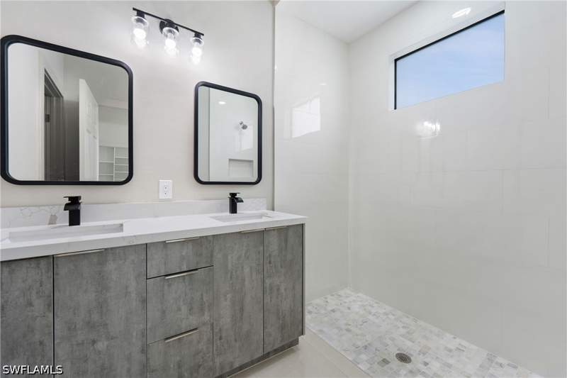 3 bedroom SingleFamilyResidence at 2903 37th St W, Lehigh Acres, Lehigh Acres — photo 4