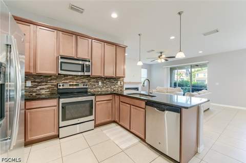 4084 Wilmont Pl, Fort Myers FL - photo 7 of 35