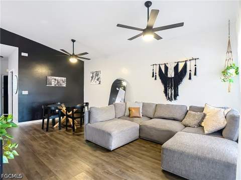 4241 Bellasol Cir 1923, Fort Myers FL - photo 13 of 41