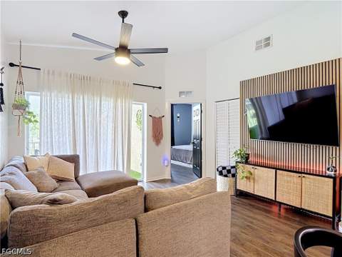 4241 Bellasol Cir 1923, Fort Myers FL - photo 7 of 41