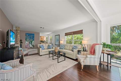 2539 Coconut Dr, Sanibel FL - photo 7 of 31