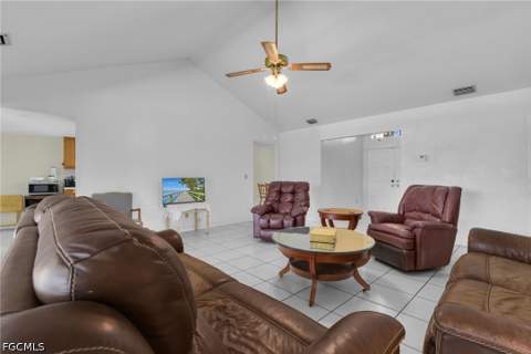 534 SE 32nd Ter, Cape Coral FL - photo 6 of 41
