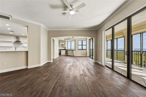 11640 Court Of Palms 304, Fort Myers FL - photo 9 of 49