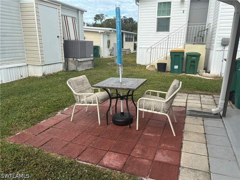 1 bedroom ManufacturedHome at 10 Jade Dr 10J, Enchanting Shores, Naples — photo 4