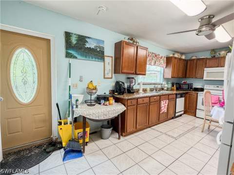 4000 Outer Dr, Naples FL - photo 9 of 50