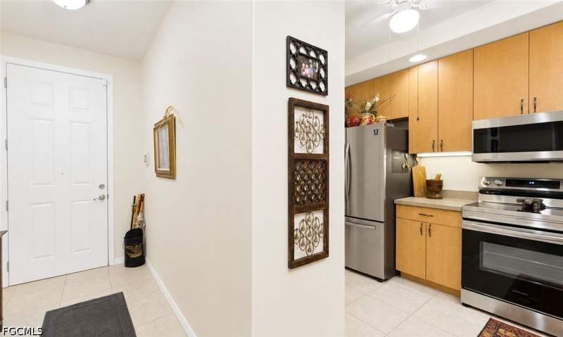 2 bedroom Condominium at 1133 Van Loon Commons Cir 202, Van Loon Commons, Cape Coral — photo 5