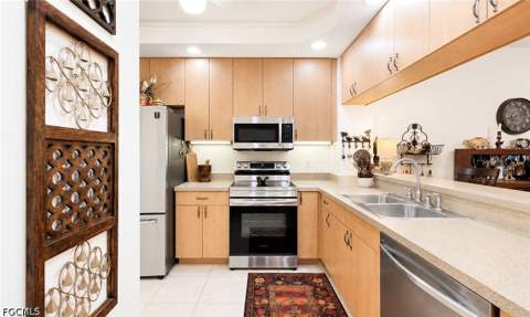 1133 Van Loon Commons Cir 202, Cape Coral FL - photo 6 of 47