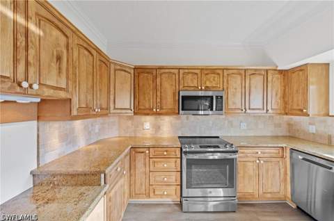 405 Arbor Lake Dr 4-103, Naples FL - photo 9 of 44