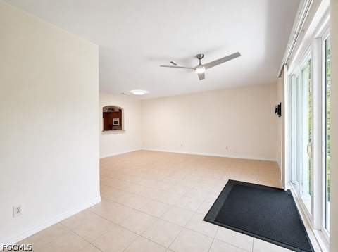 9575 Roundstone Cir, Fort Myers FL - photo 13 of 40