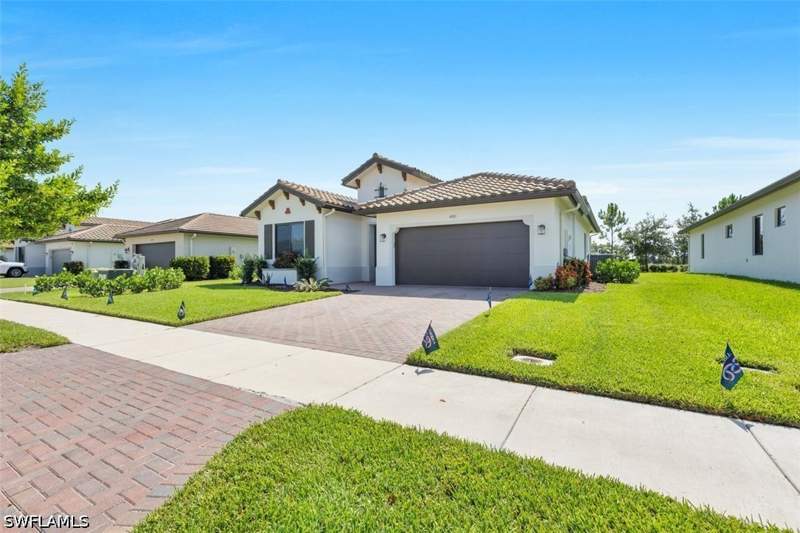3 bedroom SingleFamilyResidence at 4881 Gambero Way, Maple Ridge, Immokalee — photo 3