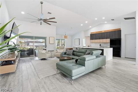 5227 SW 11th Pl, Cape Coral FL - photo 13 of 44