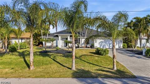 5227 SW 11th Pl, Cape Coral FL - photo 7 of 44
