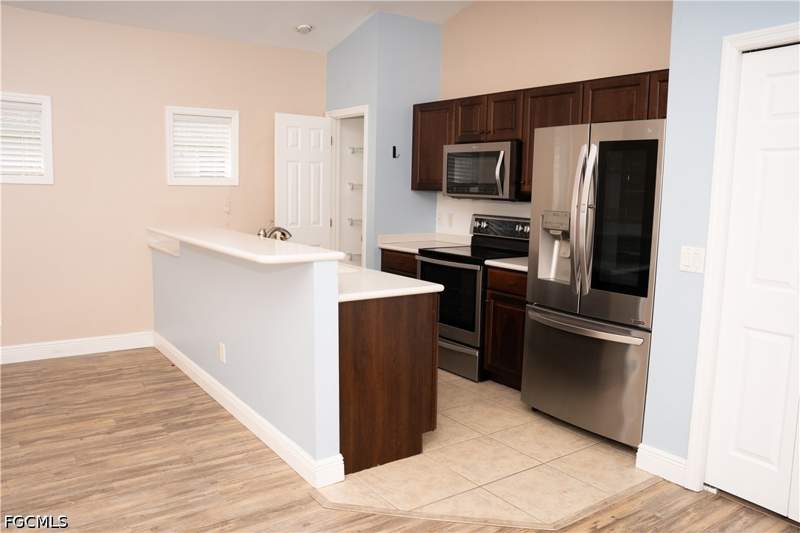 2 bedroom SingleFamilyResidence at 295 Destiny Cir, Celebration Cape, Cape Coral — photo 4