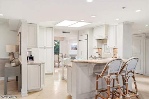 7515 Pelican Bay Blvd 5C, Naples FL - photo 14 of 43