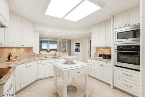 7515 Pelican Bay Blvd 5C, Naples FL - photo 16 of 43