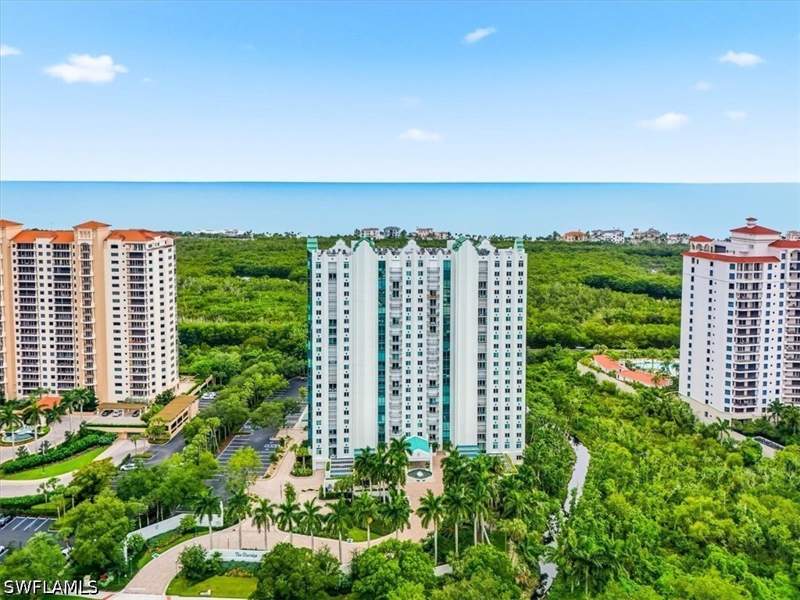 3 bedroom Condominium at 7515 Pelican Bay Blvd 5C, Claridge, Naples — photo 2
