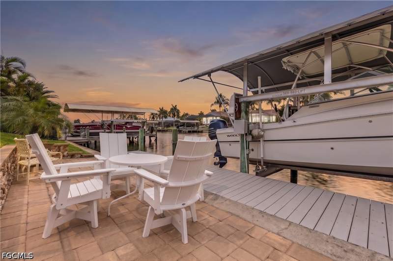 3 bedroom SingleFamilyResidence at 2207 SW 52nd St, Cape Coral, Cape Coral — photo 5