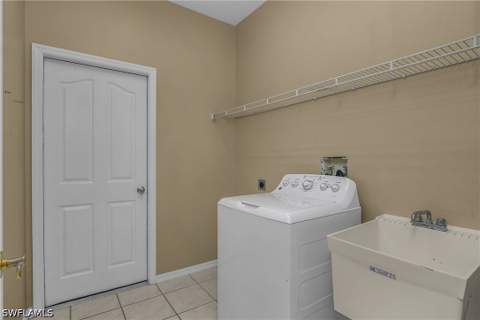11082 Lakeland Cir, Fort Myers FL - photo 17 of 36